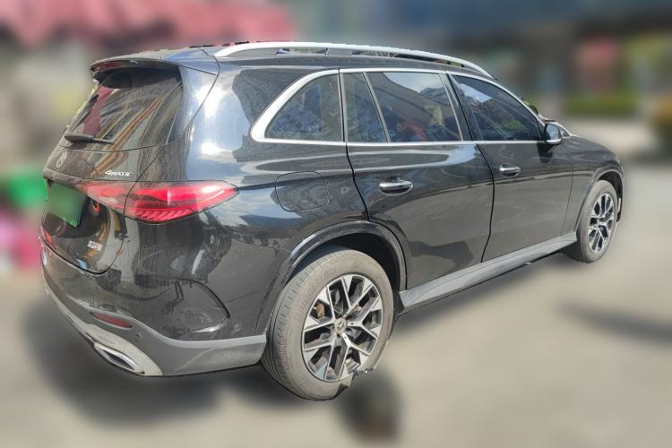 Used Mercedes-Benz GLC 2023 GLC 260 L 4MATIC Luxury Model 5 Seats Exterior 5