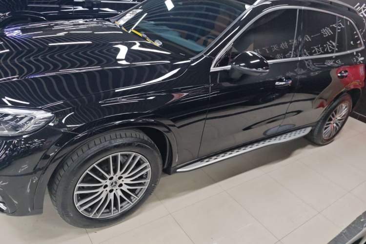 Used Mercedes-Benz GLC 2023 Refreshed GLC 300 L 4MATIC Dynamic Edition 5 Seats Exterior 5