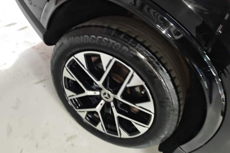 Used Mercedes-Benz GLC 2023 GLC 260 L 4MATIC Luxury Model 5 Seats Exterior 5