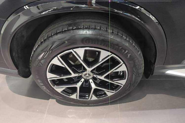 Used Mercedes-Benz GLC 2023 GLC 260 L 4MATIC Luxury Model 5 Seats Exterior 5