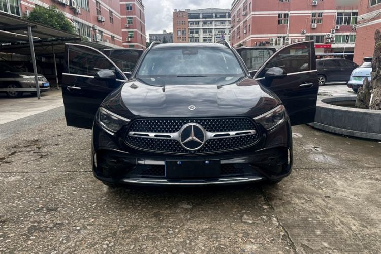 Used Mercedes-Benz GLC 2023 Facelifted GLC 300 L 4MATIC Luxury Version 5 Seats Exterior 5