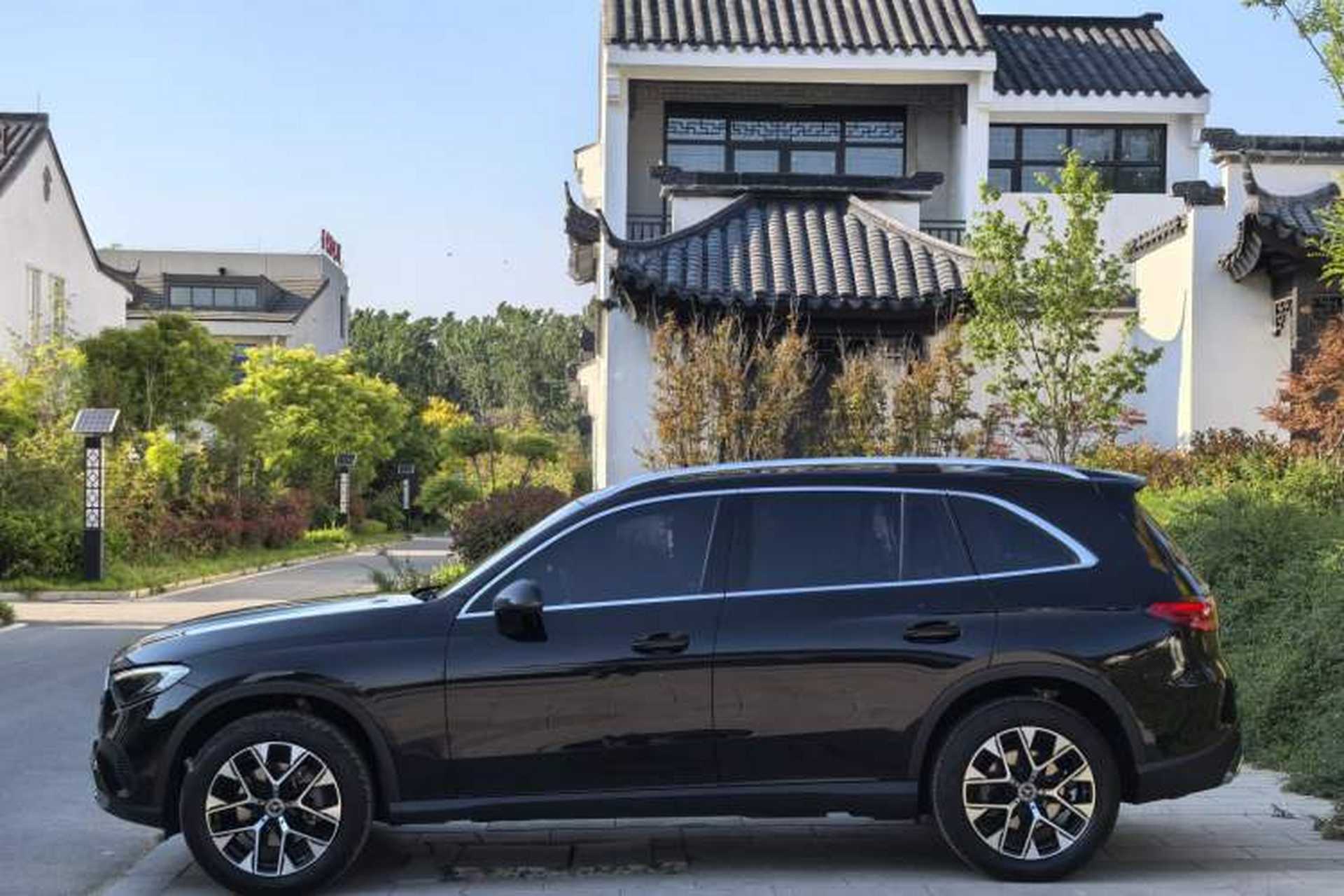 Used Mercedes-Benz GLC 2023 GLC 260 L 4MATIC Dynamic Edition 5-seater Exterior 6