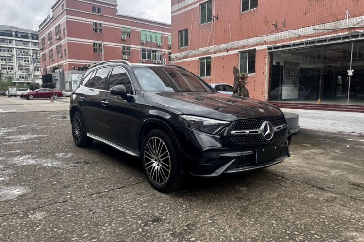Used Mercedes-Benz GLC 2023 Facelifted GLC 300 L 4MATIC Luxury Version 5 Seats Exterior 7