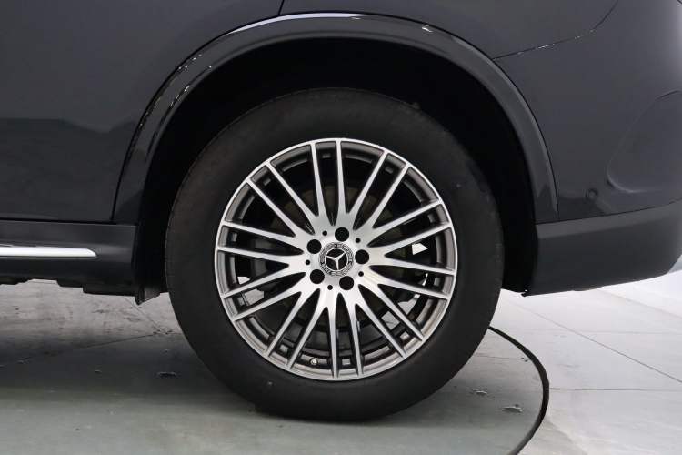 Used Mercedes-Benz GLC 2023 GLC 300 L 4MATIC Dynamic Edition 5-seater Exterior 8