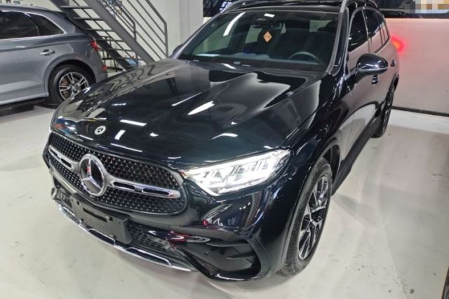 Used Mercedes-Benz GLC 2023 GLC 260 L 4MATIC Luxury Model 5 Seats