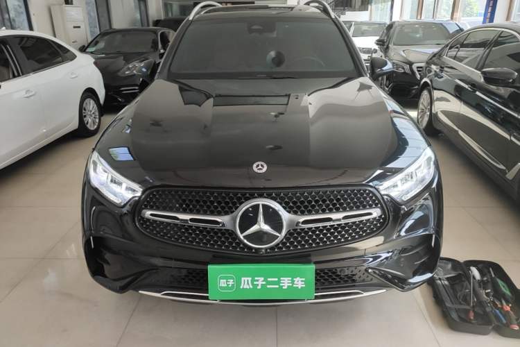 Used Mercedes-Benz GLC 2023 GLC 300 L 4MATIC Dynamic Edition 5-seater Front