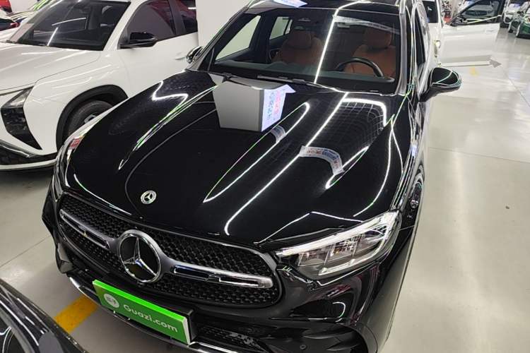 Used Mercedes-Benz GLC 2023 GLC 300 L 4MATIC Dynamic 7-Seater Front