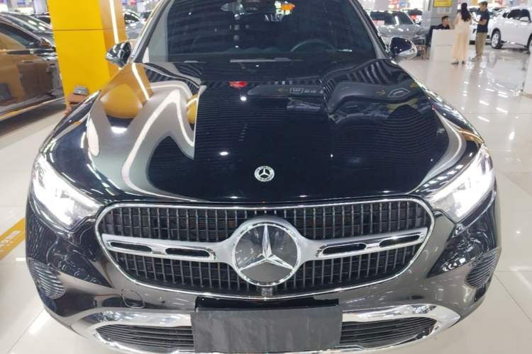 Used Mercedes-Benz GLC 2023 GLC 260 L 4MATIC Dynamic Edition 5-seater Front