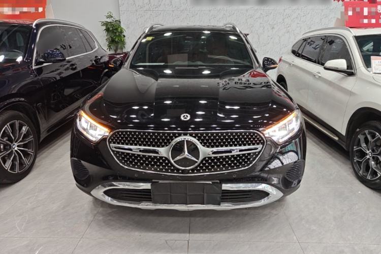Used Mercedes-Benz GLC 2023 Facelift GLC 260 L 4MATIC Dynamic Version 5 Seats Front