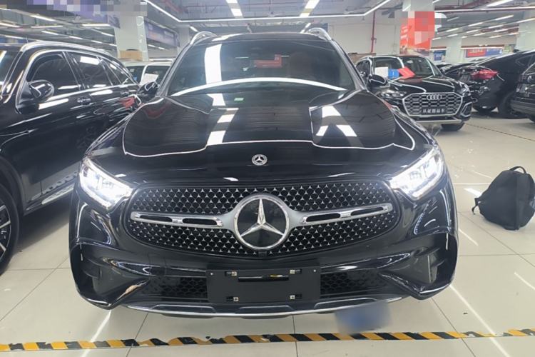 Used Mercedes-Benz GLC 2023 Facelift GLC 260 L 4MATIC Luxury Version 5 Seats Front