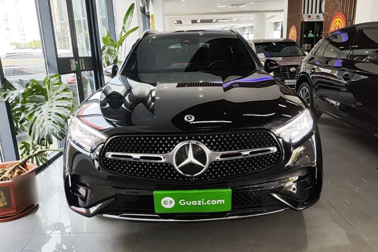 Used Mercedes-Benz GLC 2023 Facelift GLC 260 L 4MATIC Luxury Version 5 Seats Front