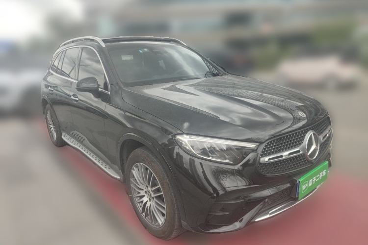 Used Mercedes-Benz GLC 2023 GLC 300 L 4MATIC Dynamic Edition 5-seater Front Right 45 Deg