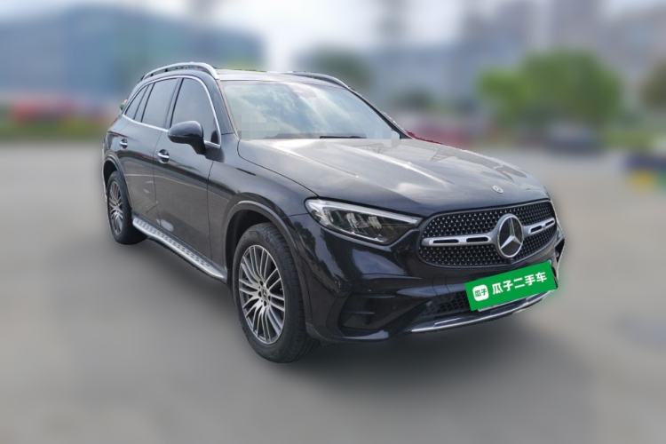 Used Mercedes-Benz GLC 2023 GLC 300 L 4MATIC Dynamic 7-Seater Front Right 45 Deg