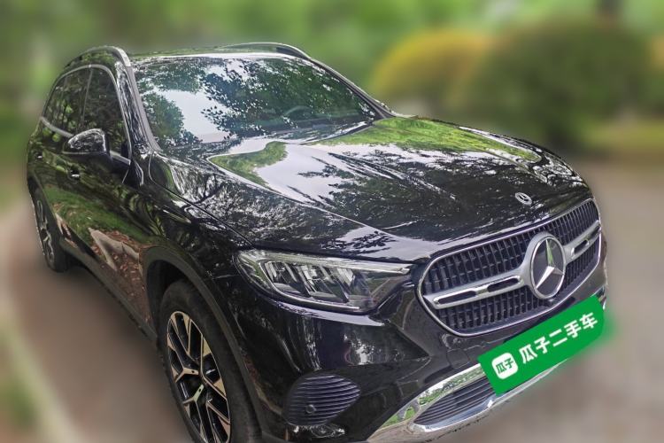 Used Mercedes-Benz GLC 2023 GLC 260 L 4MATIC Dynamic Edition 5-seater Front Right 45 Deg