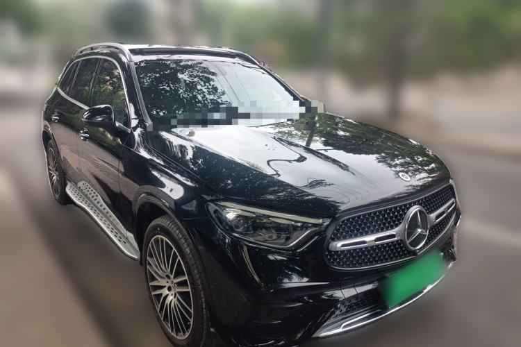 Used Mercedes-Benz GLC 2023 Facelifted GLC 300 L 4MATIC Luxury Version 5 Seats Front Right 45 Deg