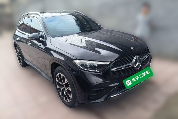 Used Mercedes-Benz GLC 2023 GLC 260 L 4MATIC Luxury Model 5 Seats Front Right 45 Deg