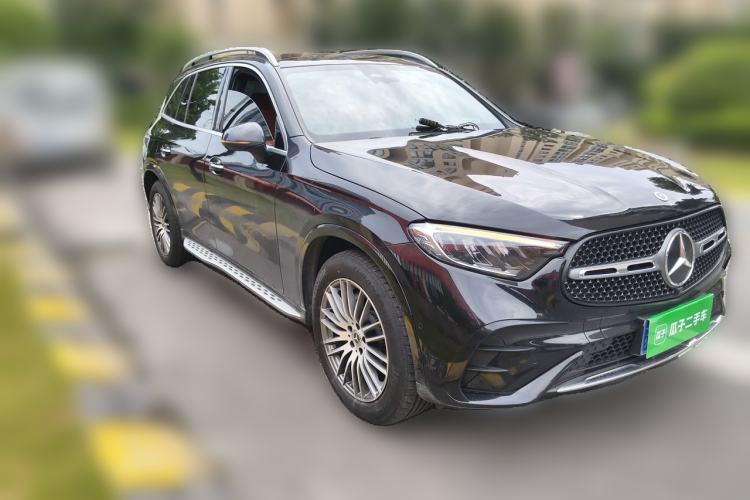 Used Mercedes-Benz GLC 2023 Refreshed GLC 300 L 4MATIC Dynamic Edition 5 Seats Front Right 45 Deg