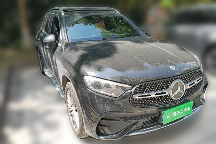 Used Mercedes-Benz GLC 2023 Refreshed GLC 300 L 4MATIC Dynamic Version 7-Seater Front Right 45 Deg