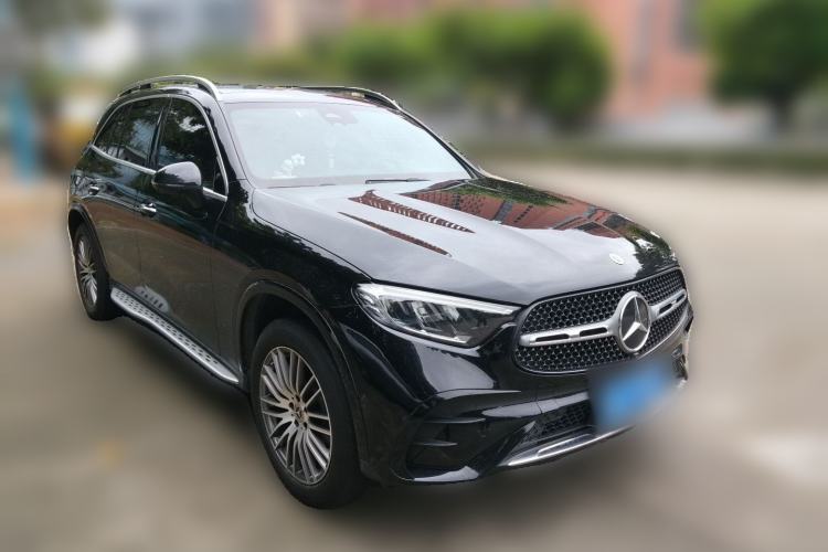 Used Mercedes-Benz GLC 2023 GLC 300 L 4MATIC Dynamic Edition 5-seater Front Right 45 Deg