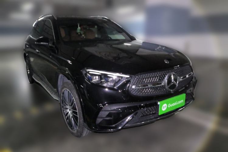 Used Mercedes-Benz GLC 2023 GLC 300 L 4MATIC Luxury 7-Seater Front Right 45 Deg