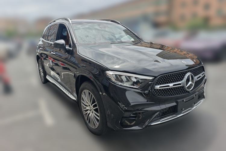 Used Mercedes-Benz GLC 2023 Refreshed GLC 300 L 4MATIC Dynamic Edition 5 Seats Front Right 45 Deg
