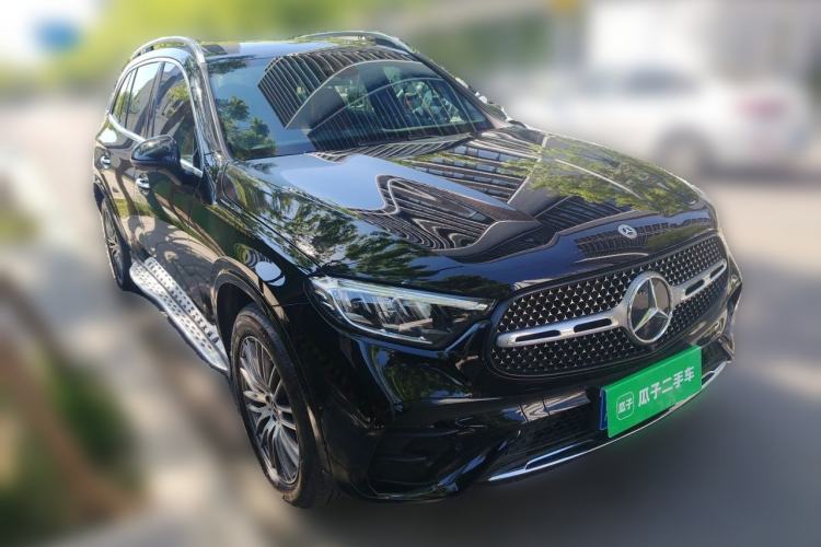 Used Mercedes-Benz GLC 2023 GLC 300 L 4MATIC Dynamic Edition 5-seater Front Right 45 Deg