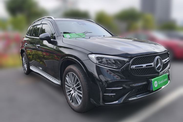 Used Mercedes-Benz GLC 2023 Refreshed GLC 300 L 4MATIC Dynamic Version 7-Seater Front Right 45 Deg