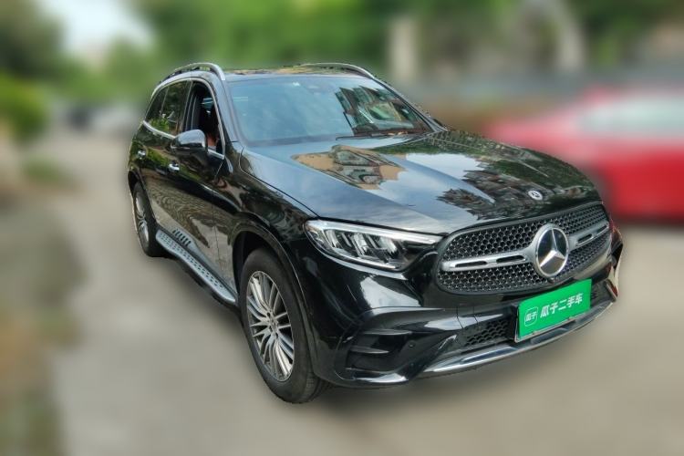 Used Mercedes-Benz GLC 2023 GLC 300 L 4MATIC Dynamic 7-Seater Front Right 45 Deg