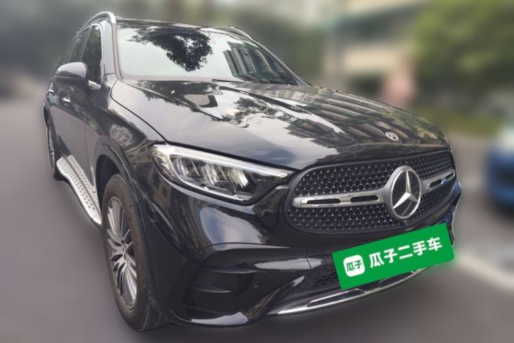 Used Mercedes-Benz GLC 2023 GLC 300 L 4MATIC Dynamic 7-Seater Front Right 45 Deg