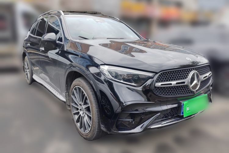 Used Mercedes-Benz GLC 2023 GLC 300 L 4MATIC Dynamic Edition 5-seater Front Right 45 Deg