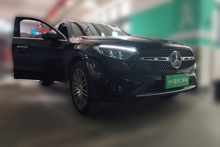 Used Mercedes-Benz GLC 2023 Refreshed GLC 300 L 4MATIC Dynamic Edition 5 Seats Front Right 45 Deg