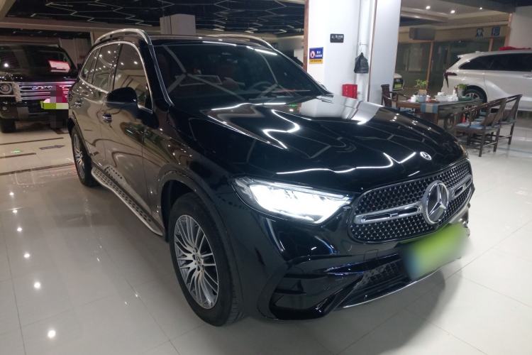 Used Mercedes-Benz GLC 2023 Refreshed GLC 300 L 4MATIC Dynamic Edition 5 Seats Front Right 45 Deg
