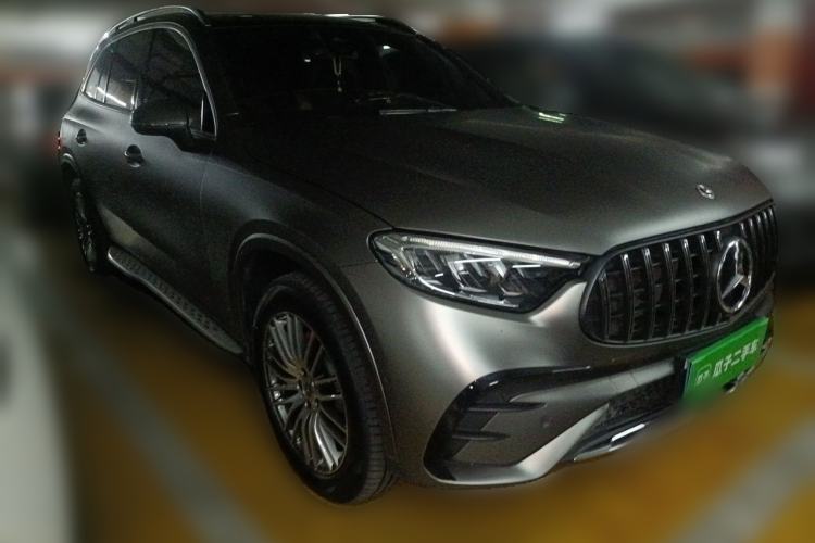 Used Mercedes-Benz GLC 2023 GLC 300 L 4MATIC Dynamic 7-Seater Front Right 45 Deg