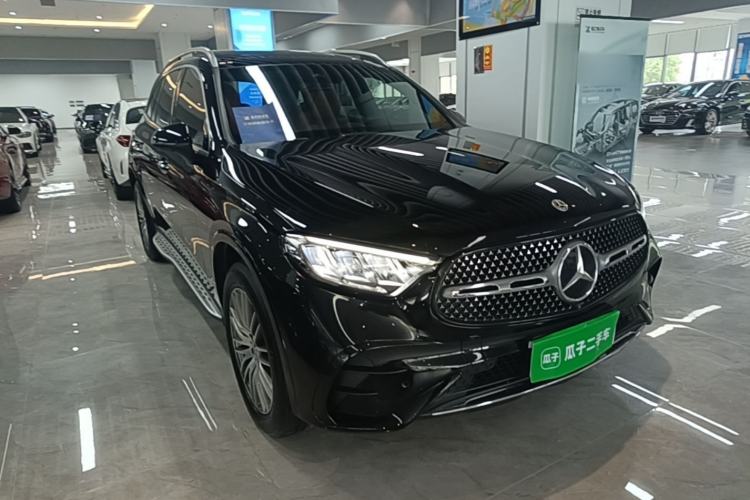 Used Mercedes-Benz GLC 2023 Refreshed GLC 300 L 4MATIC Dynamic Edition 5 Seats Front Right 45 Deg