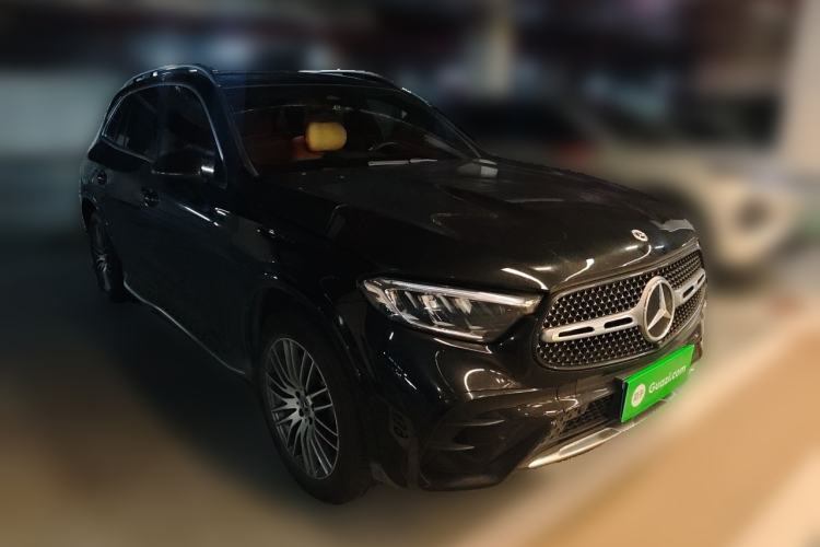 Used Mercedes-Benz GLC 2023 Refreshed GLC 300 L 4MATIC Dynamic Edition 5 Seats Front Right 45 Deg