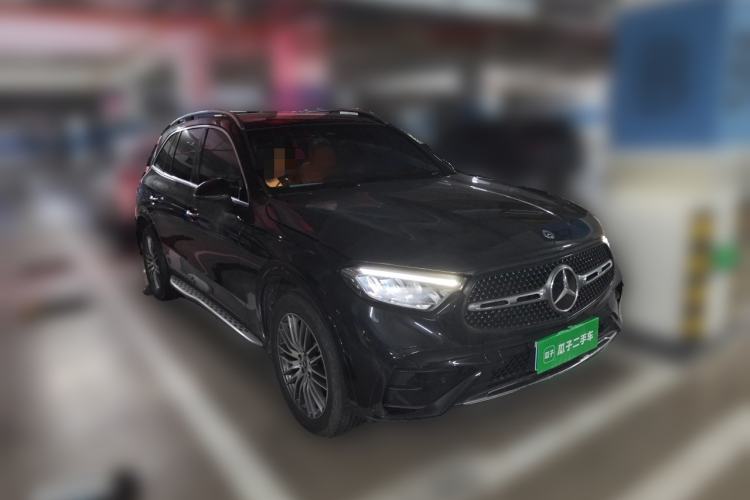 Used Mercedes-Benz GLC 2023 GLC 300 L 4MATIC Dynamic Edition 5-seater Front Right 45 Deg