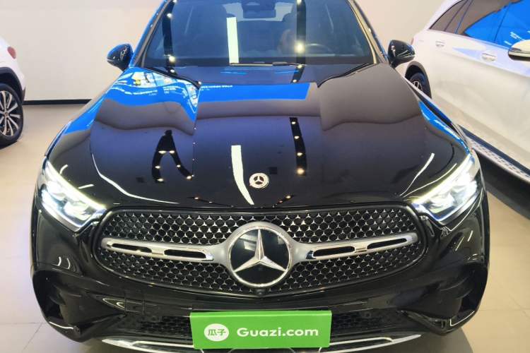 Used Mercedes-Benz GLC 2023 Facelifted GLC 300 L 4MATIC Luxury Version 5 Seats Front