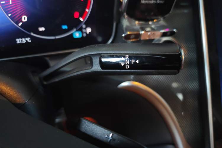 Used Mercedes-Benz GLC 2023 GLC 260 L 4MATIC Dynamic Edition 5-seater Gear Lever