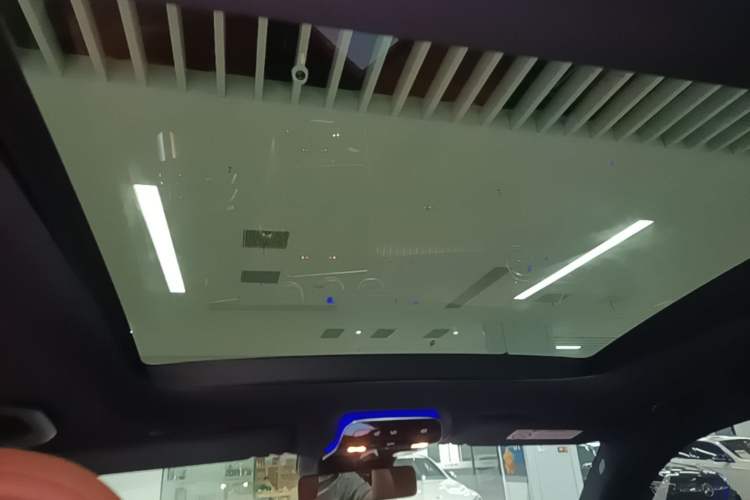 Used Mercedes-Benz GLC 2023 GLC 300 L 4MATIC Dynamic Edition 5-seater Headliner