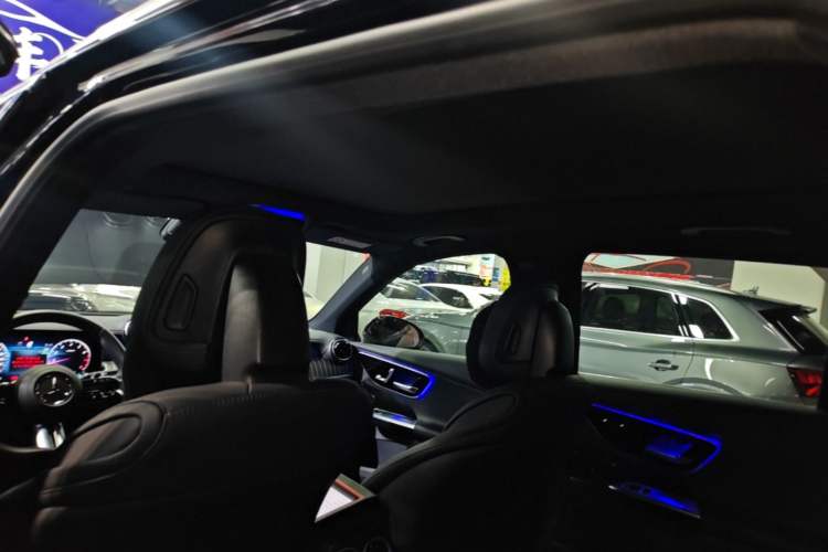 Used Mercedes-Benz GLC 2023 GLC 260 L 4MATIC Luxury Model 5 Seats Headliner