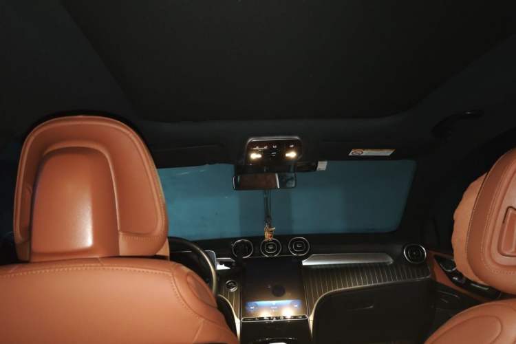 Used Mercedes-Benz GLC 2023 GLC 260 L 4MATIC Luxury Model 5 Seats Headliner