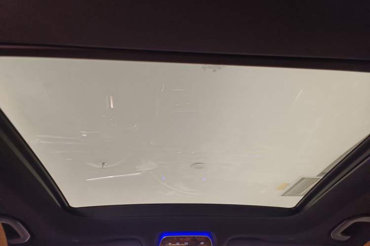 Used Mercedes-Benz GLC 2023 Refreshed GLC 300 L 4MATIC Dynamic Edition 5 Seats Headliner