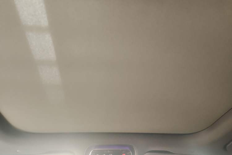 Used Mercedes-Benz GLC 2023 GLC 260 L 4MATIC Luxury Model 5 Seats Headliner