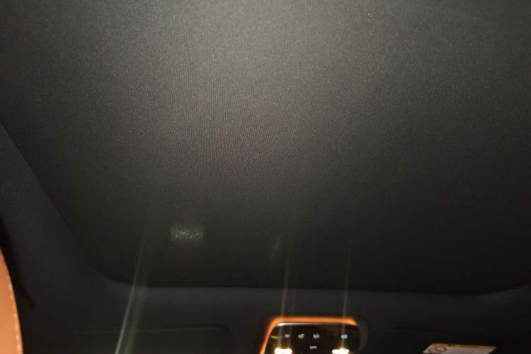 Used Mercedes-Benz GLC 2023 Refreshed GLC 300 L 4MATIC Dynamic Edition 5 Seats Headliner