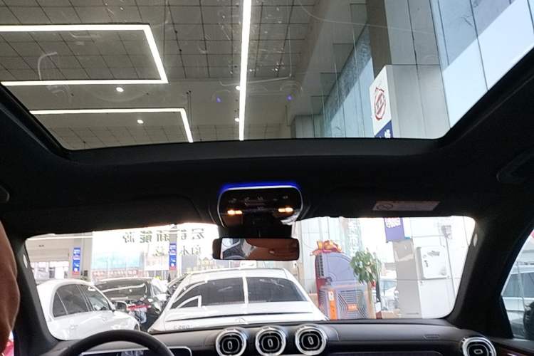 Used Mercedes-Benz GLC 2023 GLC 260 L 4MATIC Luxury Model 5 Seats Headliner