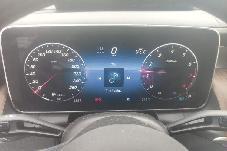 Used Mercedes-Benz GLC 2023 GLC 300 L 4MATIC Dynamic Edition 5-seater Instrument Cluster