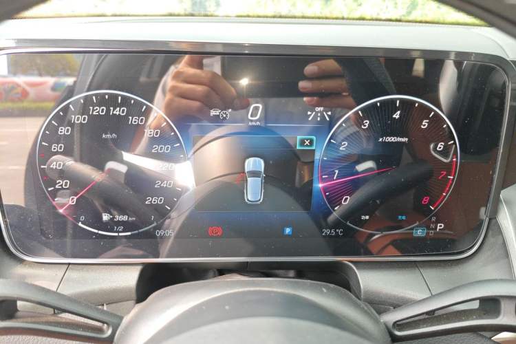 Used Mercedes-Benz GLC 2023 GLC 300 L 4MATIC Dynamic 7-Seater Instrument Cluster