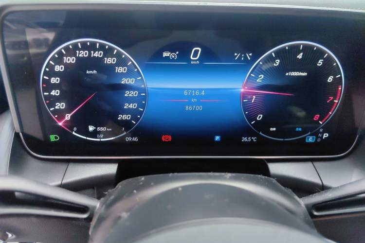 Used Mercedes-Benz GLC 2023 GLC 260 L 4MATIC Luxury 7-Seater Instrument Cluster