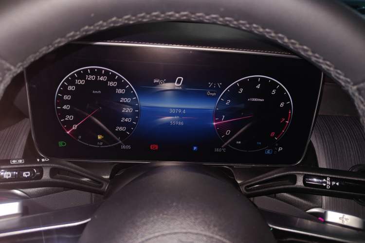 Used Mercedes-Benz GLC 2023 GLC 260 L 4MATIC Luxury 7-Seater Instrument Cluster