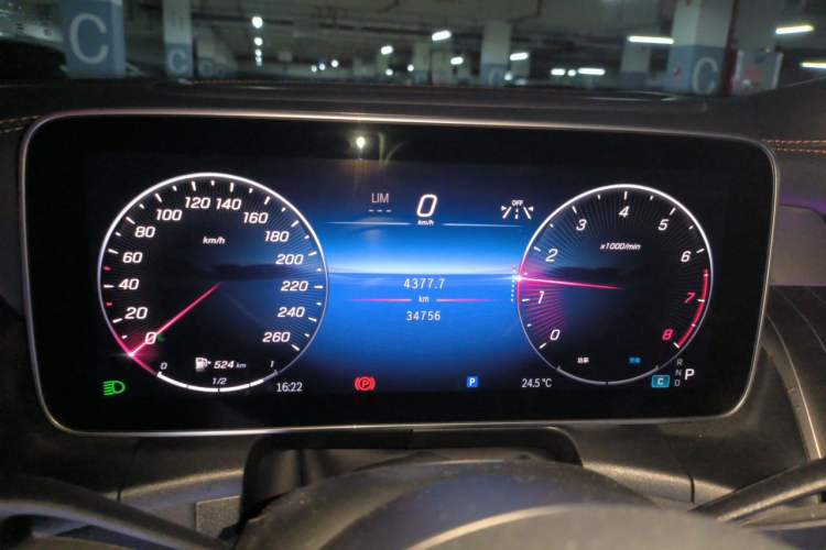 Used Mercedes-Benz GLC 2023 GLC 300 L 4MATIC Luxury 7-Seater Instrument Cluster